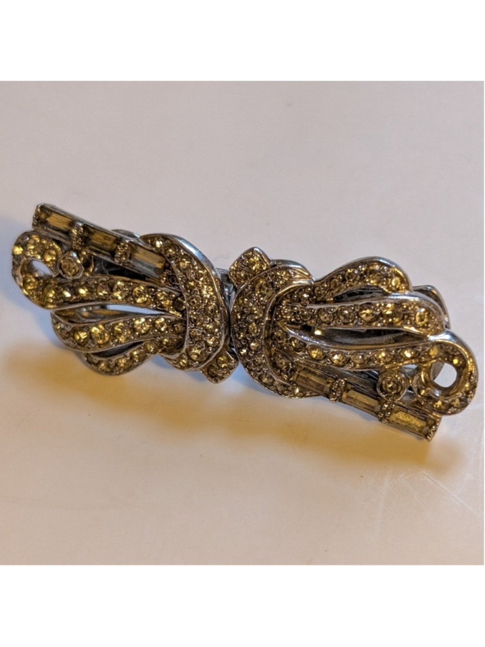 Keyes vintage Art Deco "Duette" style brooch in great vintage condition